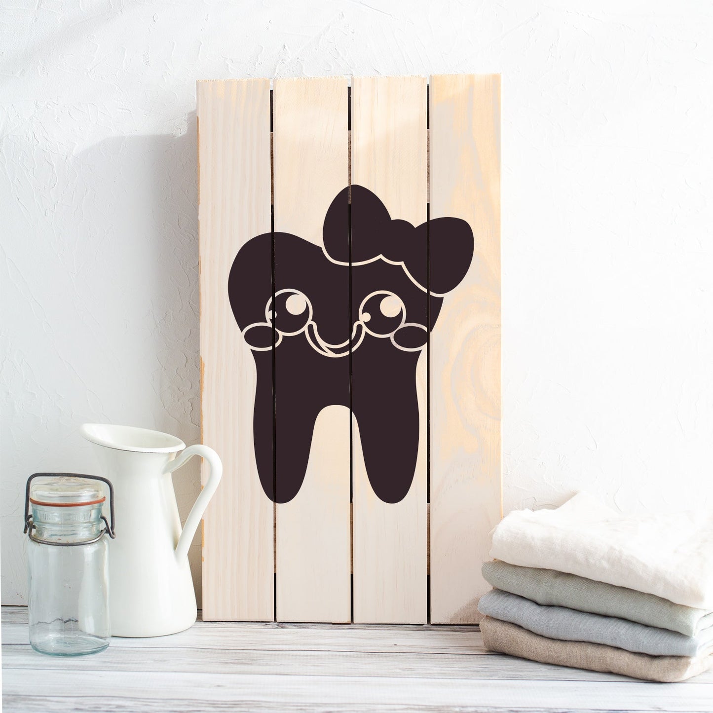 Tooth with Bow Stencil