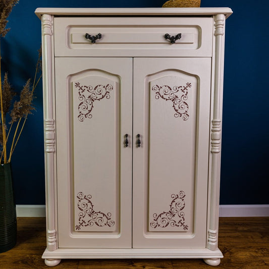 Marquise Damask Corner Stencil