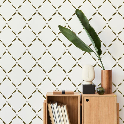 Diamond Dash Trellis Stencil